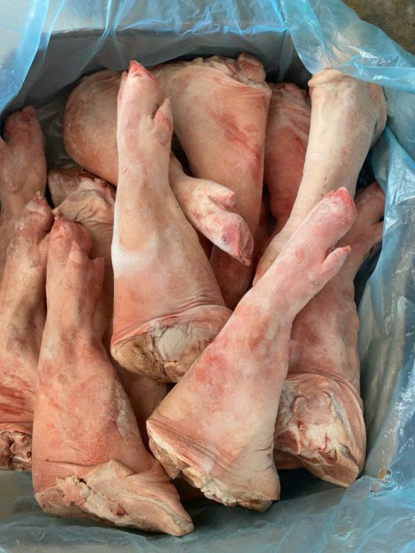 Giò heo nguyên cái
